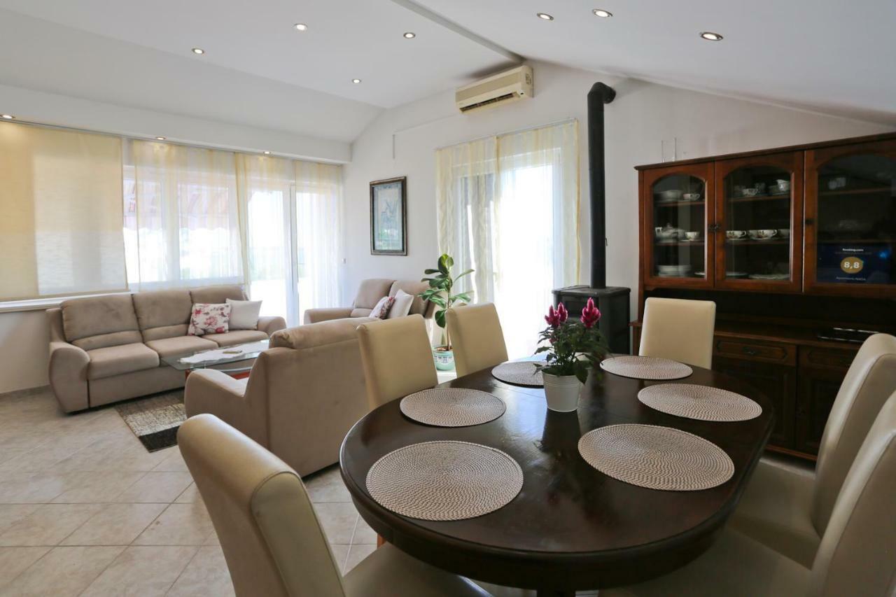 זאדאר Apartments Nada מראה חיצוני תמונה