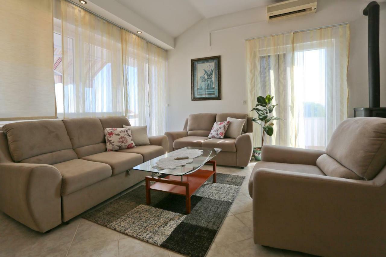 זאדאר Apartments Nada מראה חיצוני תמונה